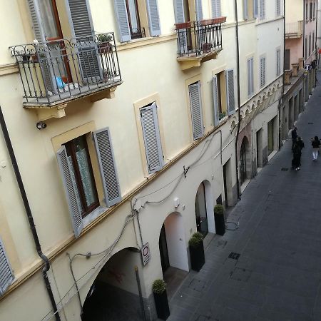 Residenza Mazzini Φολίνιο Εξωτερικό φωτογραφία